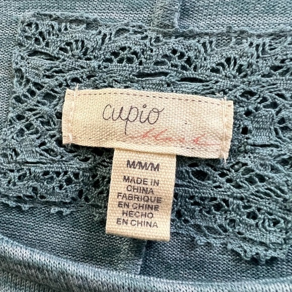 Like New Cupio Soft Blouse with Bell Sleeves - Picture 4 of 4